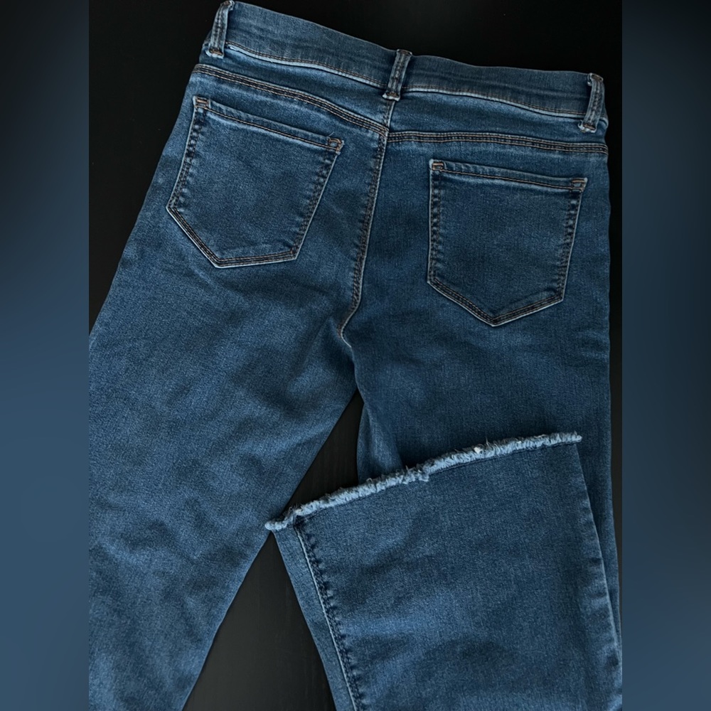 Jean - Picture 3 of 3